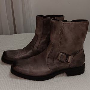 Calvin Klein men's  * GRAY *boots size 44/ US 11